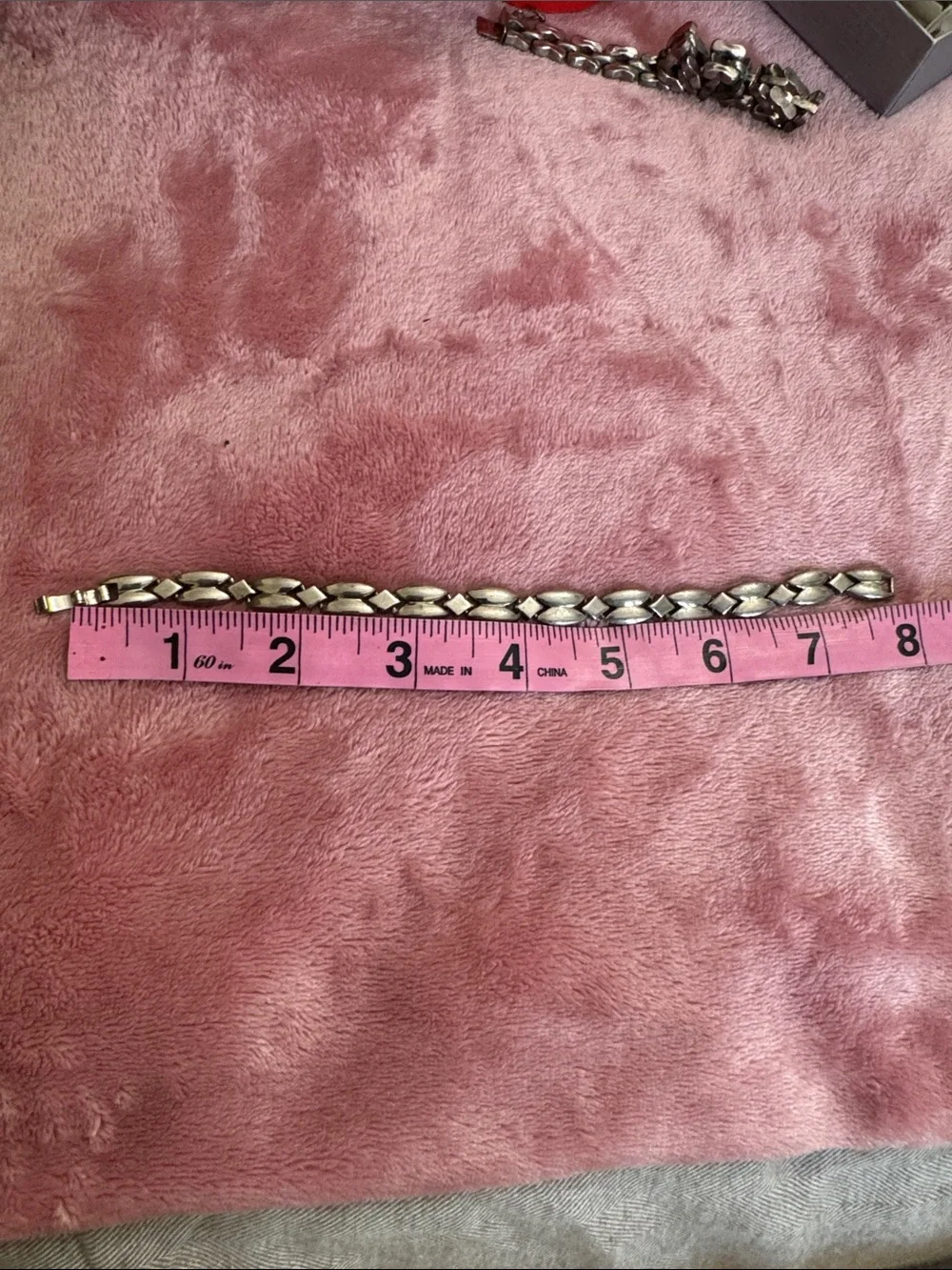 Silver-Tone Link Bracelet - Women's Fashion Accessory